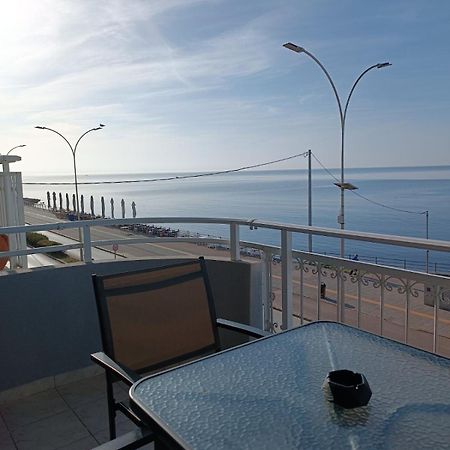 Marina'S Boutique Apartment อเล็กซานโดรโพลิส ภายนอก รูปภาพ