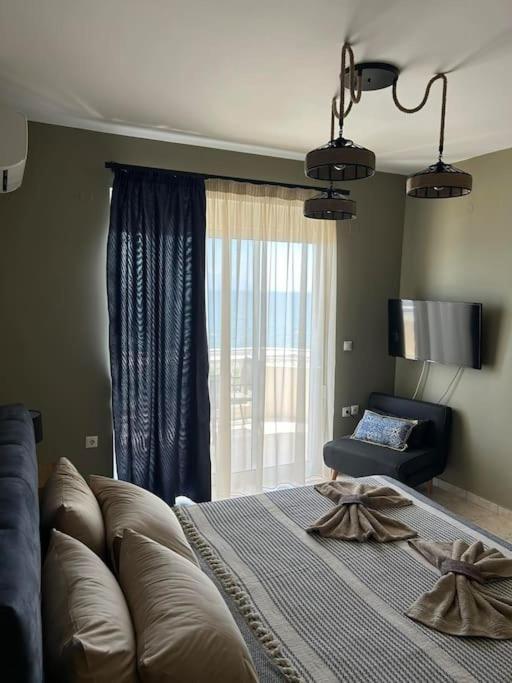 Marina'S Boutique Apartment อเล็กซานโดรโพลิส ภายนอก รูปภาพ
